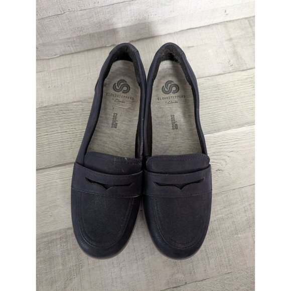 Cloudsteppers By Clarks Womens Slip-On Loafers Navy Blue Size 5M Lightweight - Picture 2 of 5